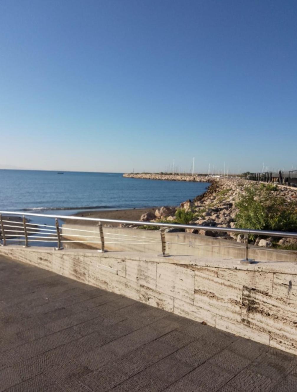 Casa Vacanza La Maison De Losyram Art Salerno Exteriör bild